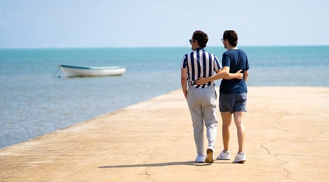 stelletje op vakantie. Hoe onderhoud je je relatie na de vakantie