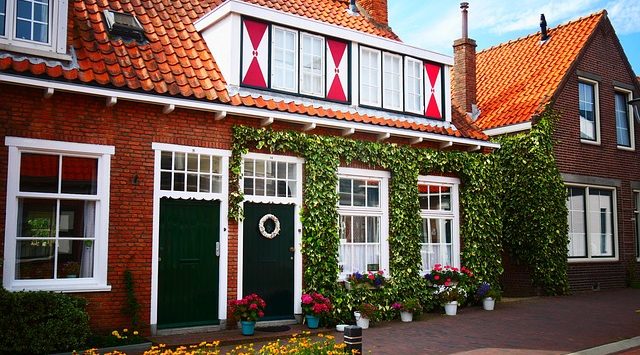 Huizen. scheiden in in koophuis blijven wonen