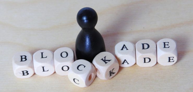 dobbelstenen met blokkade symbool trauma scheiding