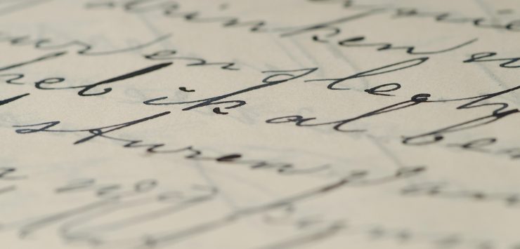 geschreven brief symbool voor ouderverstoting en vervreemde vader